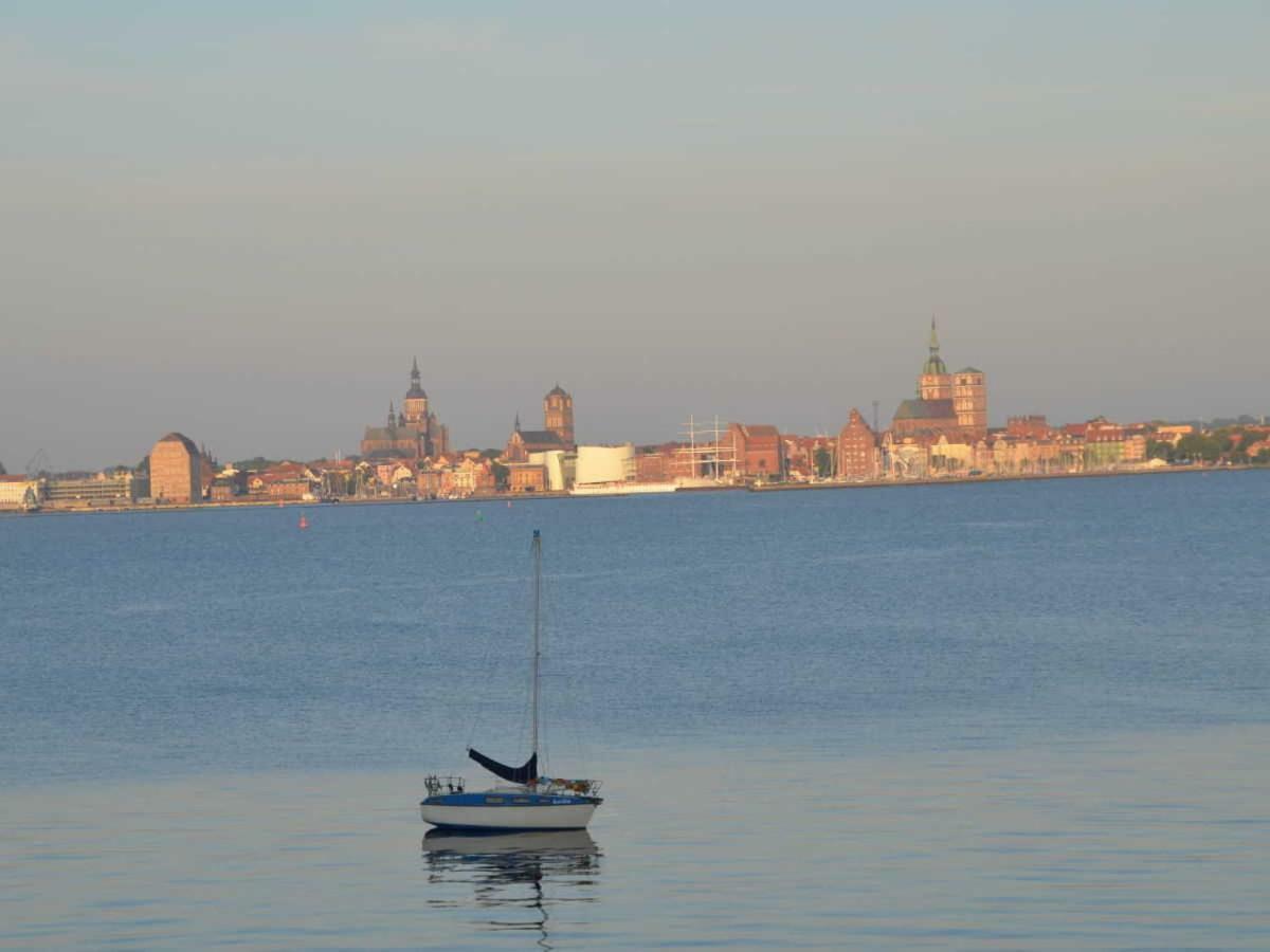 Ferienwohnung Altefähr mit Seeblick und Sonnenterrasse Exterior foto